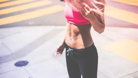 Beitragsbild für den Blogartikel "Fettabsaugung an Bauch und Hüfte"