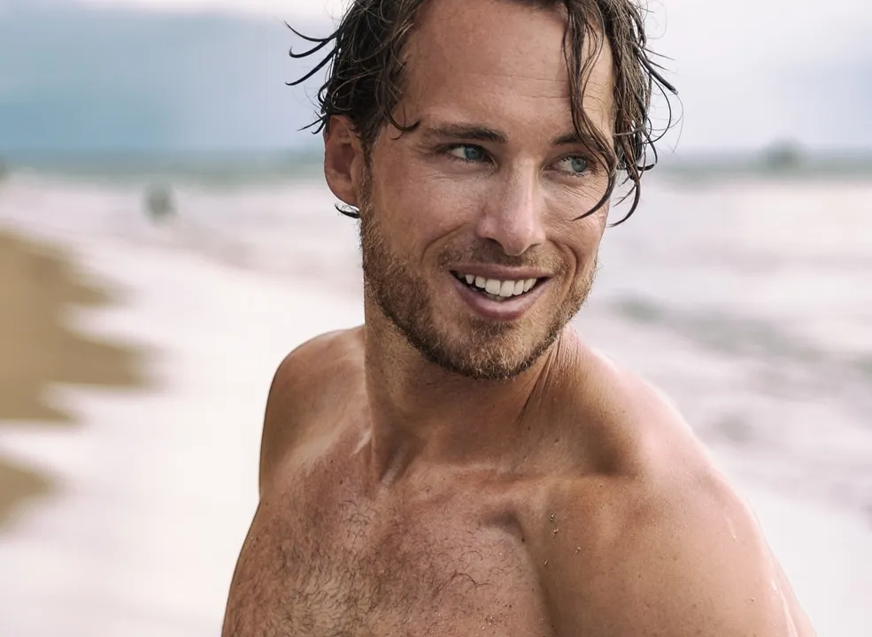 Beitragsbild für den Blogartikel "Warum bekommen Männer Brüste?"